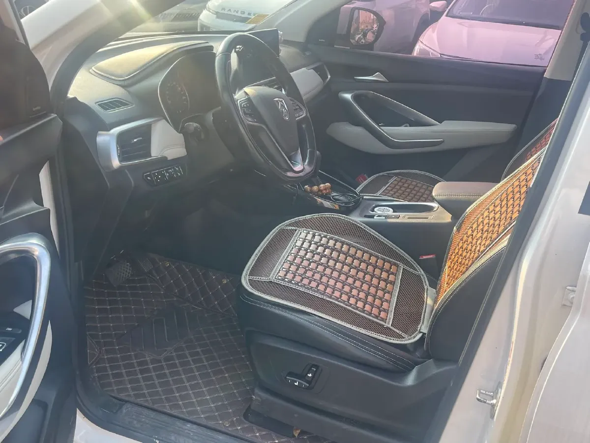 2018 BaoJun 530 1.5T 150HP L4 6DCT,autocango,china used car exporter,china ev exporter,chinese used car exporter,chinese used ev exporter