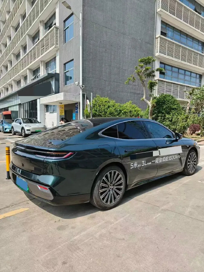 2025 Geely Galaxy Starshine 8 1.5T 163HP L4 3DHT PHEV 27.69KWH,autocango,china used car exporter,china ev exporter,chinese used car exporter,chinese used ev exporter