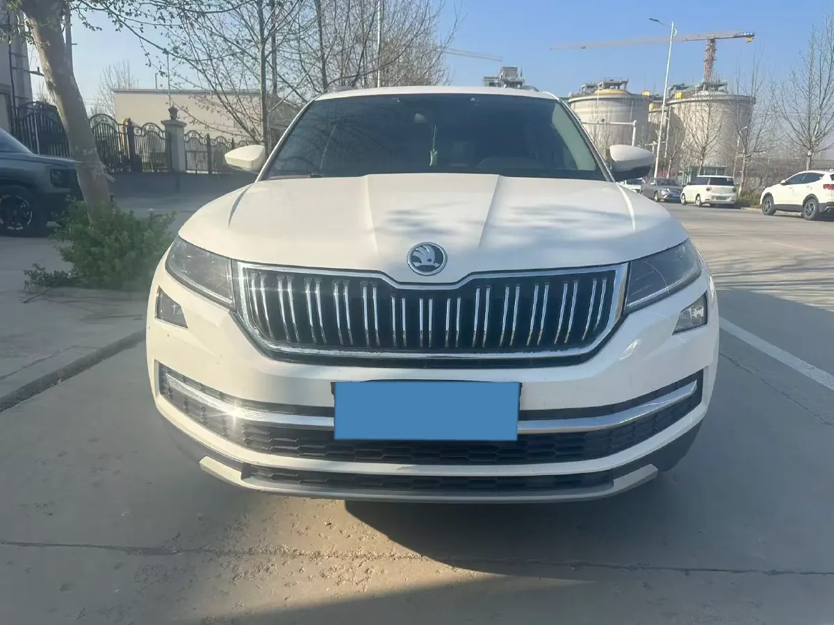 2018 Skoda Kodiak 2.0T 186HP L4 7DCT,autocango,china used car exporter,china ev exporter,chinese used car exporter,chinese used ev exporter
