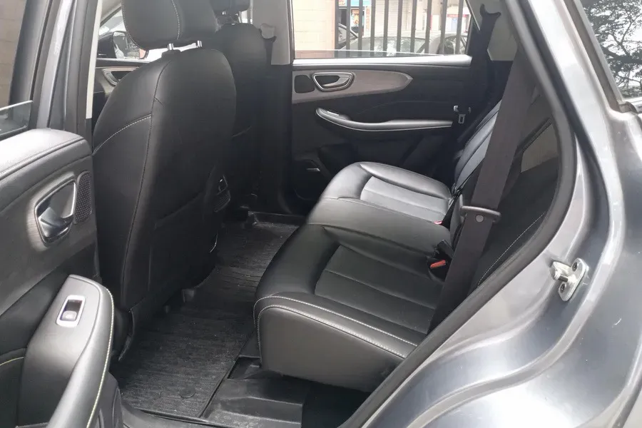 2020 Roewe RX5 1.5T 169HP L4 AMT PHEV 11.1KWH,autocango,china used car exporter,china ev exporter,chinese used car exporter,chinese used ev exporter