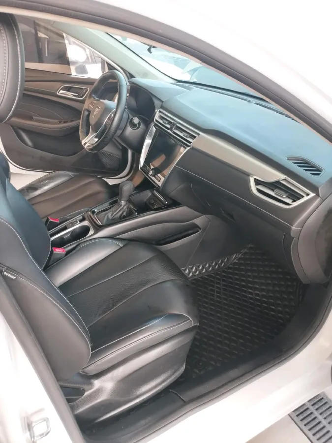 2019 Roewe i5 1.5L 120HP L4 CVT,autocango,china used car exporter,china ev exporter,chinese used car exporter,chinese used ev exporter