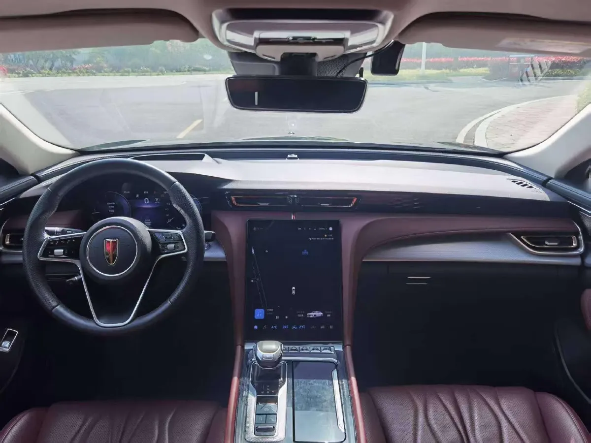 2024 HongQi H5 2.0T 224HP L4 8AT,autocango,china used car exporter,china ev exporter,chinese used car exporter,chinese used ev exporter