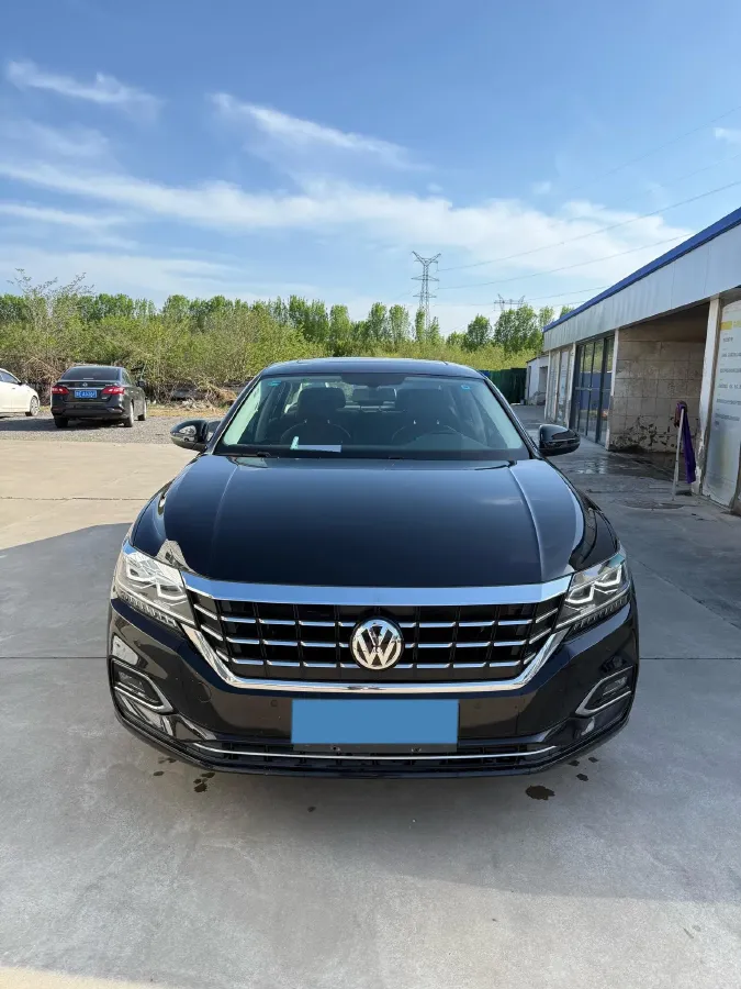 2020 Volkswagen Passat 2.0T 186HP L4 7DCT,autocango,china used car exporter,china ev exporter,chinese used car exporter,chinese used ev exporter
