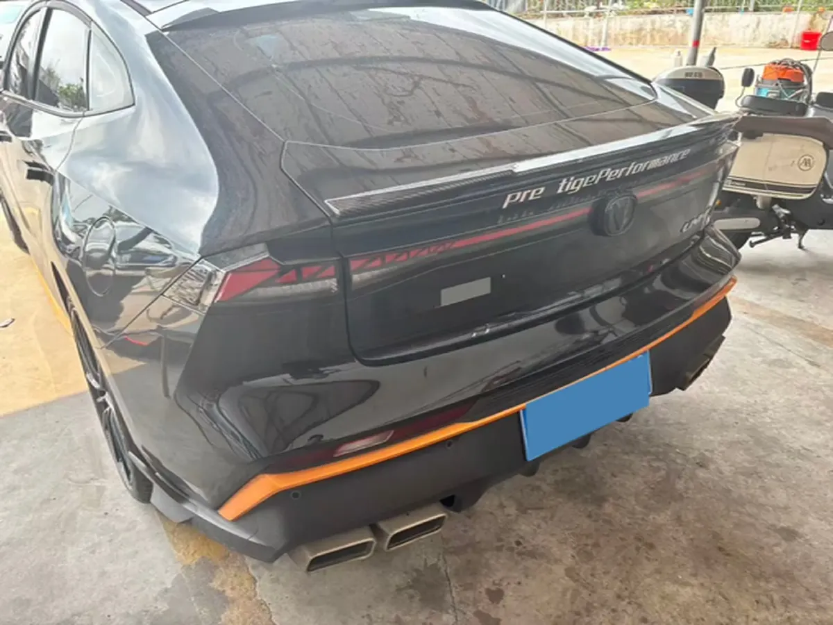 2024 ChangAn UNI-V 1.5T 188HP L4 7DCT,autocango,china used car exporter,china ev exporter,chinese used car exporter,chinese used ev exporter