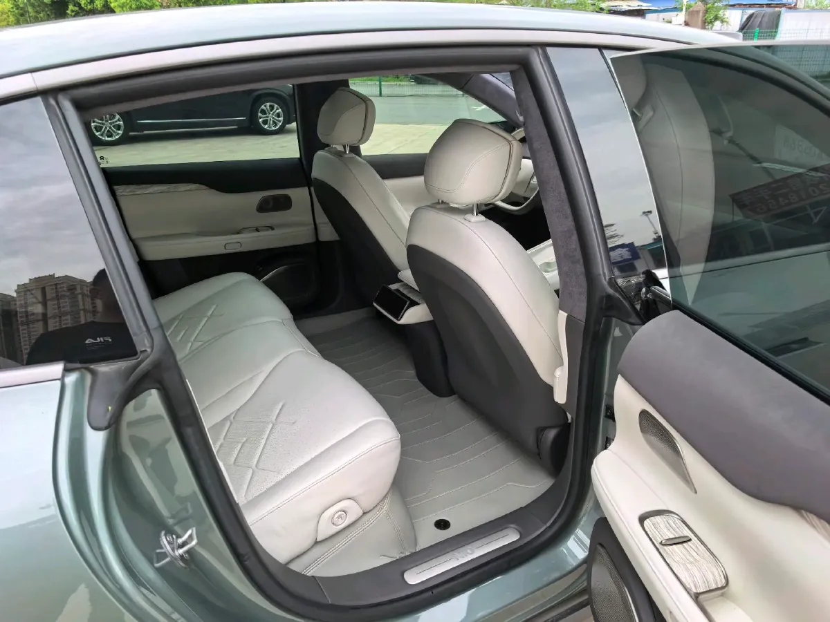 2021 Volkswagen ID.6 Crozz BEV 84.8KWH,autocango,china used car exporter,china ev exporter,chinese used car exporter,chinese used ev exporter