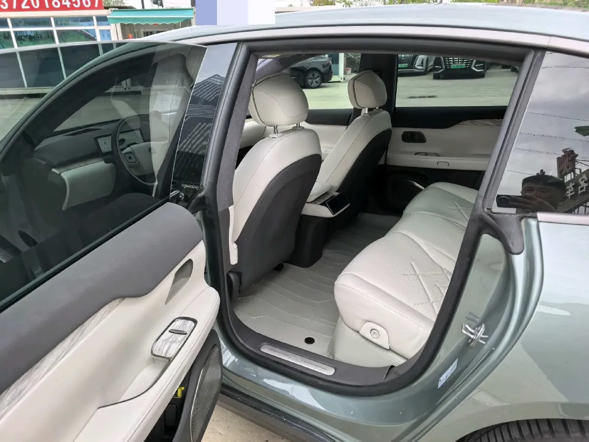 2021 Volkswagen ID.6 Crozz BEV 84.8KWH,autocango,china used car exporter,china ev exporter,chinese used car exporter,chinese used ev exporter