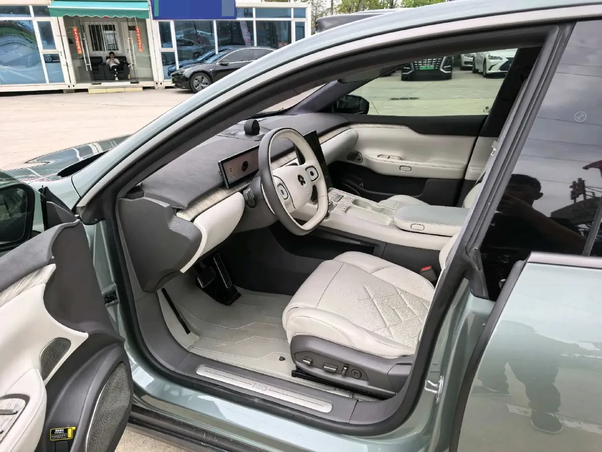 2021 Volkswagen ID.6 Crozz BEV 84.8KWH,autocango,china used car exporter,china ev exporter,chinese used car exporter,chinese used ev exporter