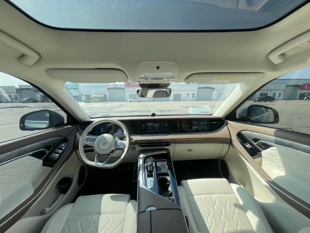 2022 Voyah FREE Range Extended 109HP REEV 33KWH,autocango,china used car exporter,china ev exporter,chinese used car exporter,chinese used ev exporter