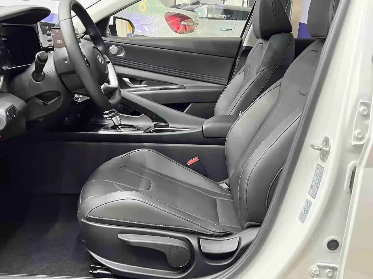 2022 Hyundai Elantra 1.5L 115HP L4 CVT,autocango,china used car exporter,china ev exporter,chinese used car exporter,chinese used ev exporter