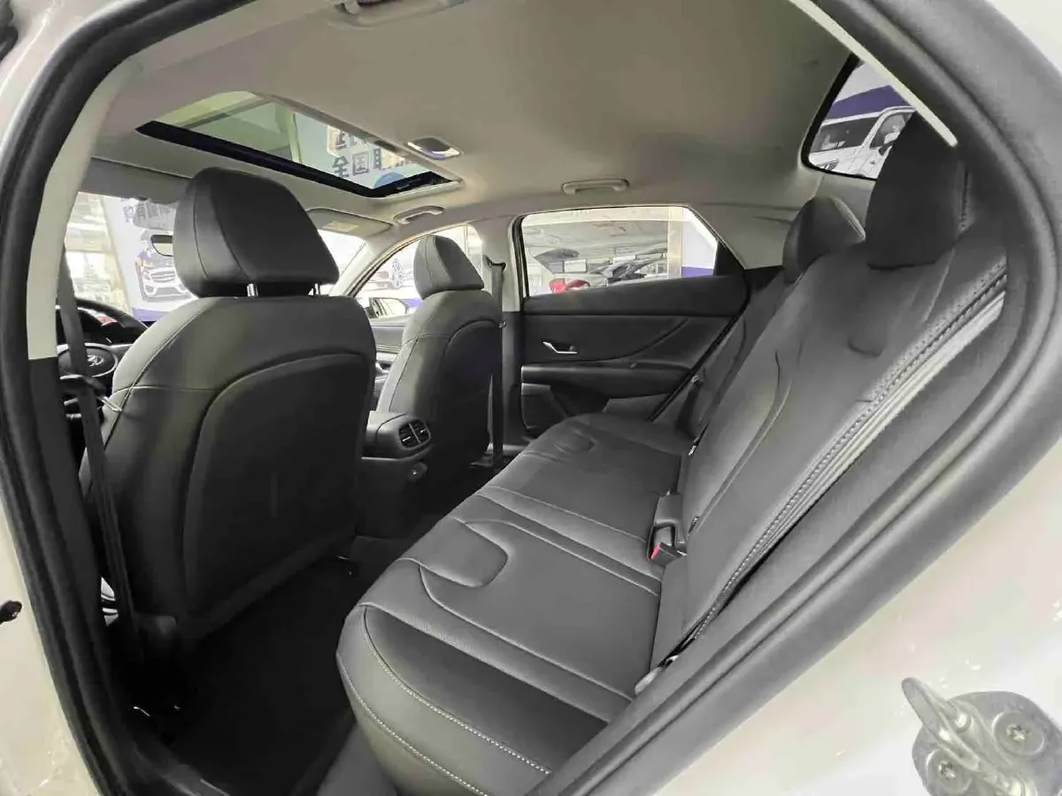 2022 Hyundai Elantra 1.5L 115HP L4 CVT,autocango,china used car exporter,china ev exporter,chinese used car exporter,chinese used ev exporter