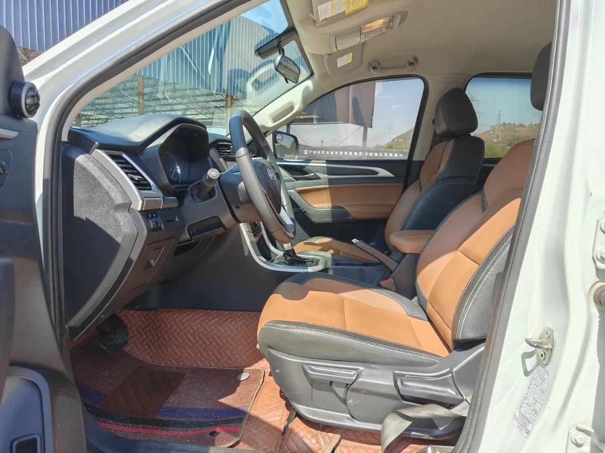 2020 MAXUS T70 2.0T 163HP L4 6AT,autocango,china used car exporter,china ev exporter,chinese used car exporter,chinese used ev exporter