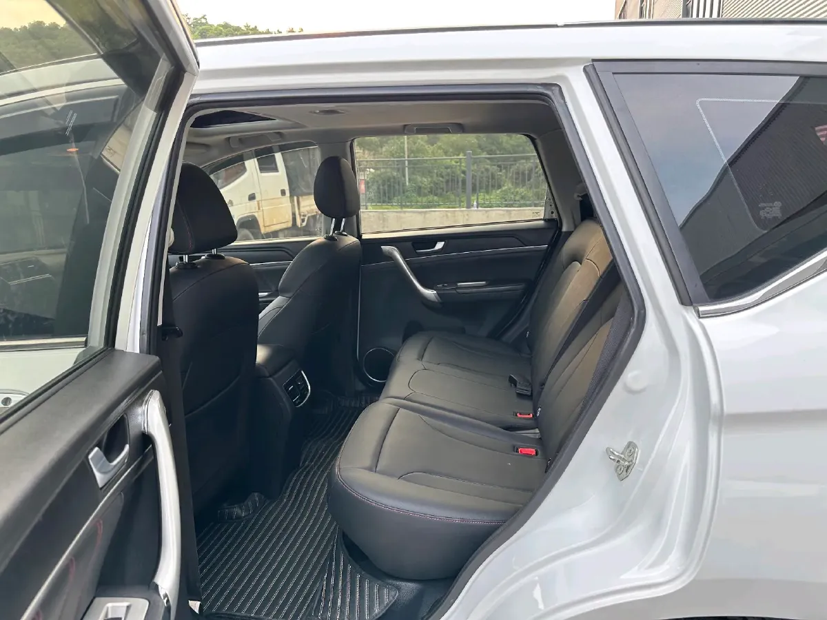 2019 Haval M6 1.5T 150HP L4 7DCT,autocango,china used car exporter,china ev exporter,chinese used car exporter,chinese used ev exporter