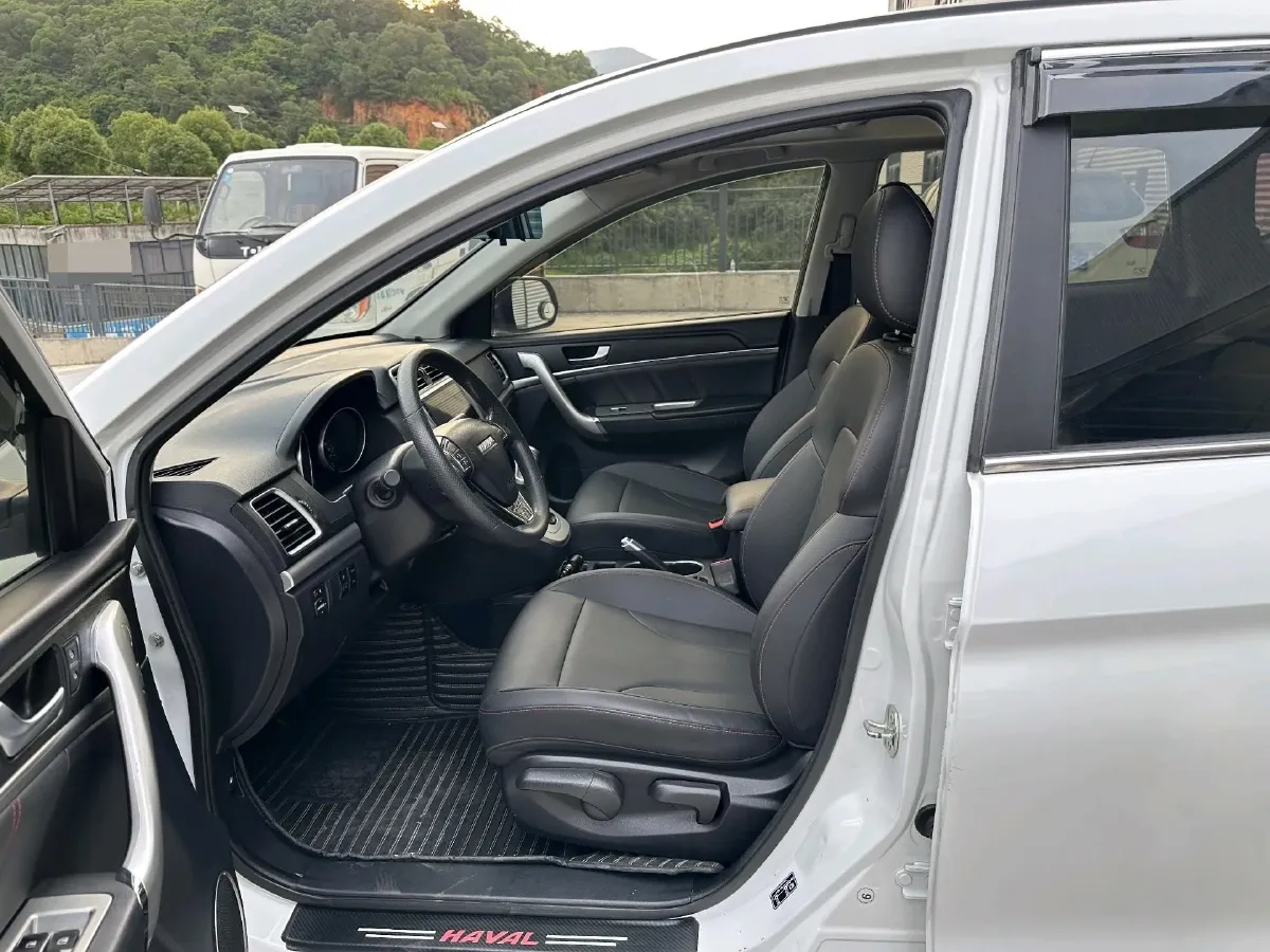 2019 Haval M6 1.5T 150HP L4 7DCT,autocango,china used car exporter,china ev exporter,chinese used car exporter,chinese used ev exporter