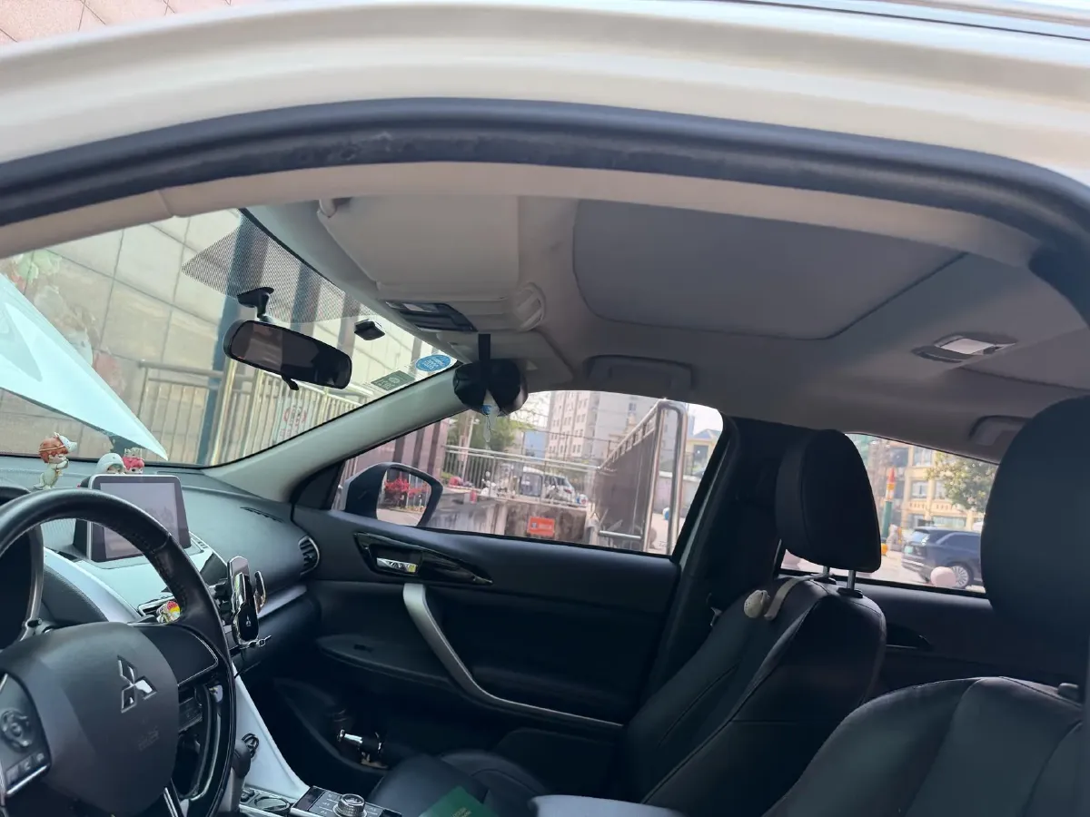 2018 Mitsubishi Eclipse Cross 1.5T 170HP L4 CVT,autocango,china used car exporter,china ev exporter,chinese used car exporter,chinese used ev exporter