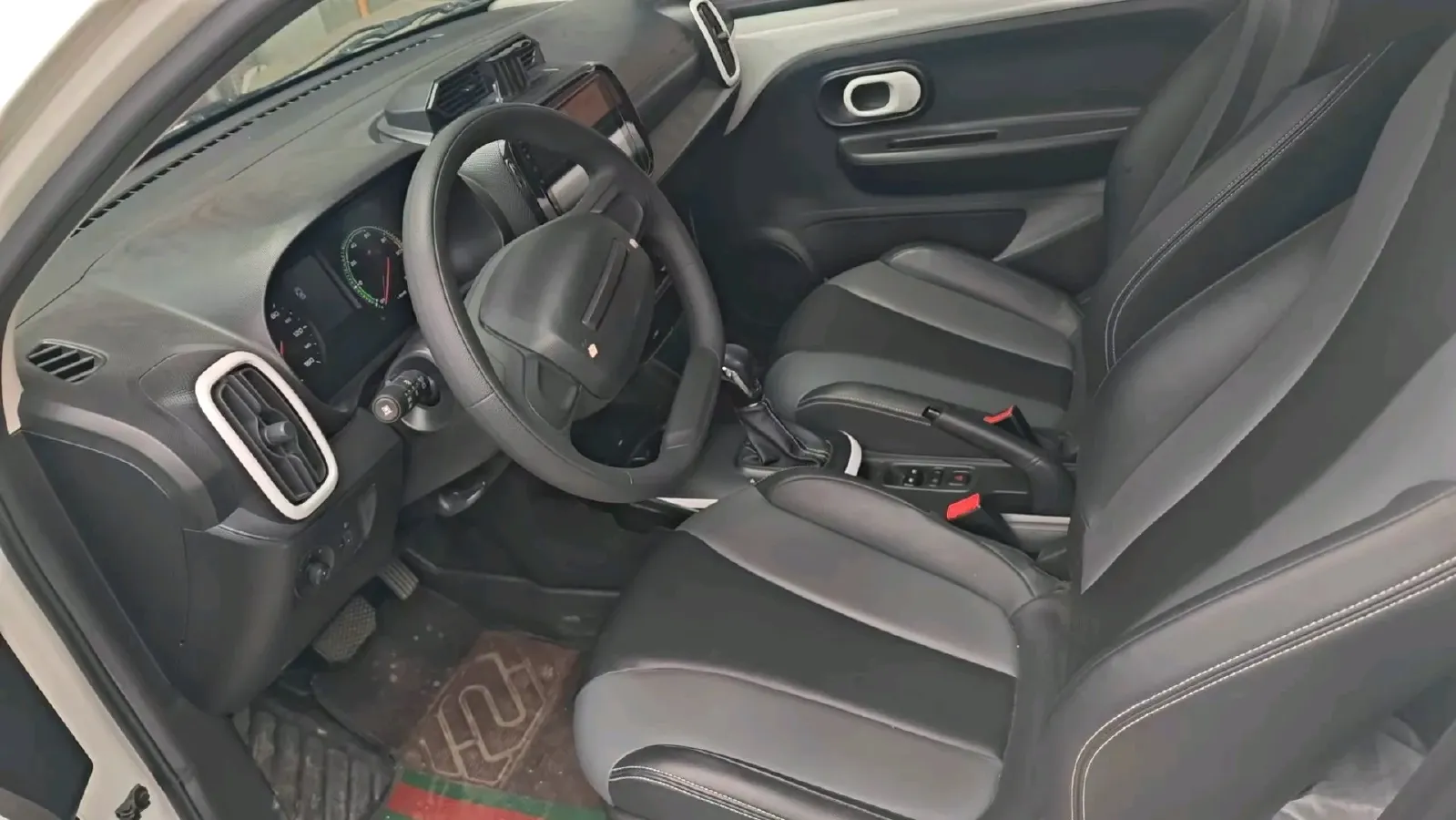 2022 Roewe Clever BEV 29KWH,autocango,china used car exporter,china ev exporter,chinese used car exporter,chinese used ev exporter