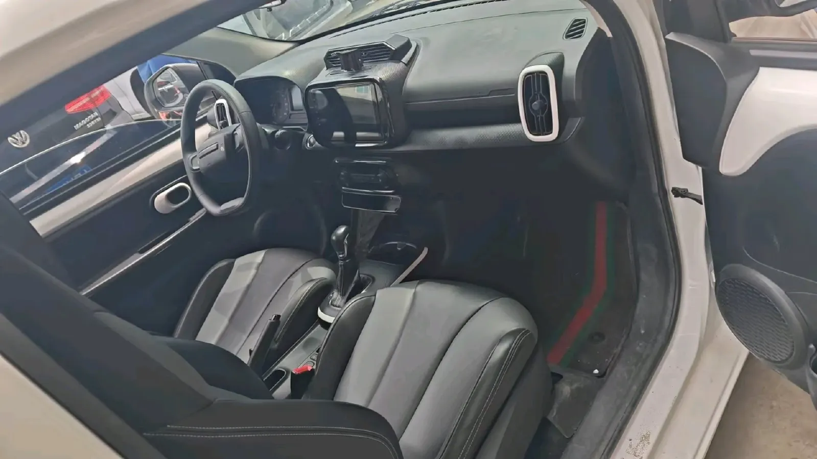 2022 Roewe Clever BEV 29KWH,autocango,china used car exporter,china ev exporter,chinese used car exporter,chinese used ev exporter