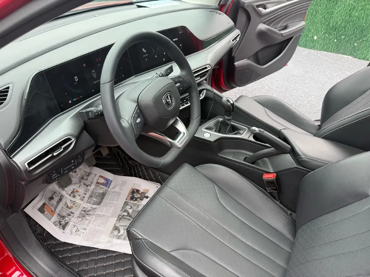 2021 ChangAn Eado 1.6L 128HP L4 5MT,autocango,china used car exporter,china ev exporter,chinese used car exporter,chinese used ev exporter