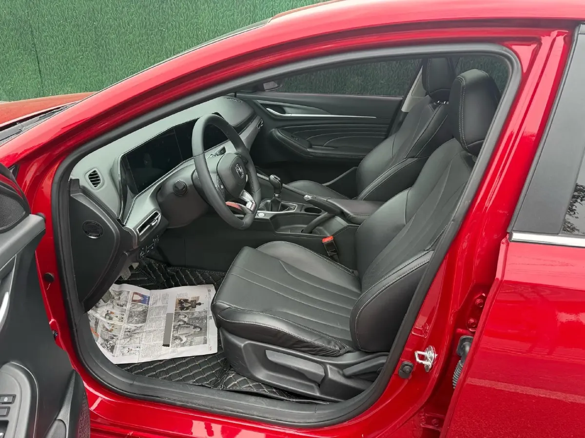 2021 ChangAn Eado 1.6L 128HP L4 5MT,autocango,china used car exporter,china ev exporter,chinese used car exporter,chinese used ev exporter