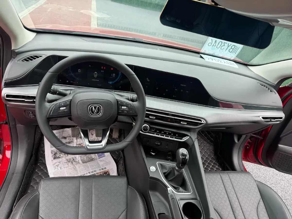 2021 ChangAn Eado 1.6L 128HP L4 5MT,autocango,china used car exporter,china ev exporter,chinese used car exporter,chinese used ev exporter