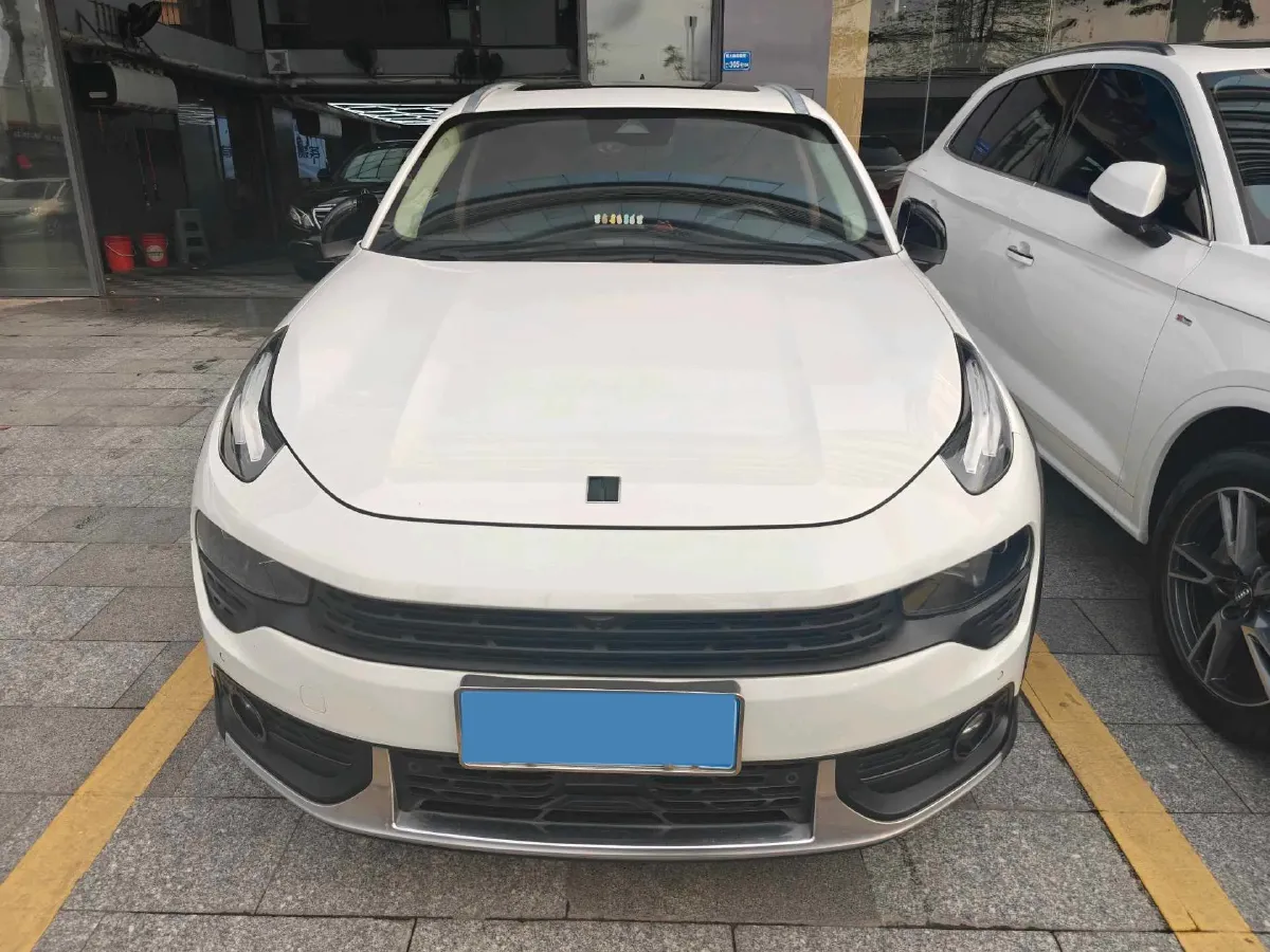 2018 Toyota C-HR 2.0L 171HP L4 CVT,autocango,china used car exporter,china ev exporter,chinese used car exporter,chinese used ev exporter