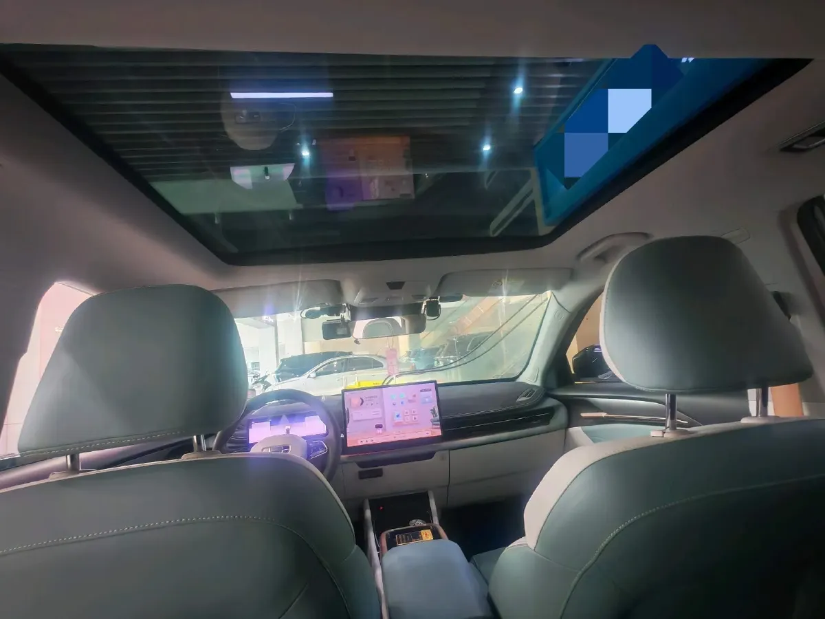 2022 Ruichi Auto ED71 BEV 60.152KWH,autocango,china used car exporter,china ev exporter,chinese used car exporter,chinese used ev exporter