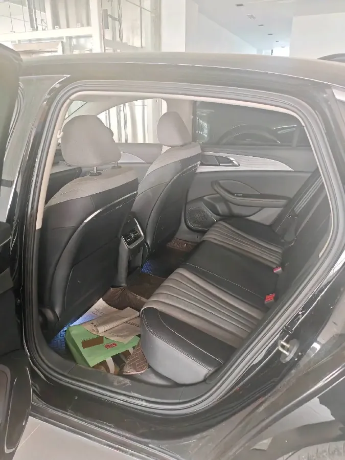 2024 HongQi H5 1.5T 169HP L4 7DCT,autocango,china used car exporter,china ev exporter,chinese used car exporter,chinese used ev exporter