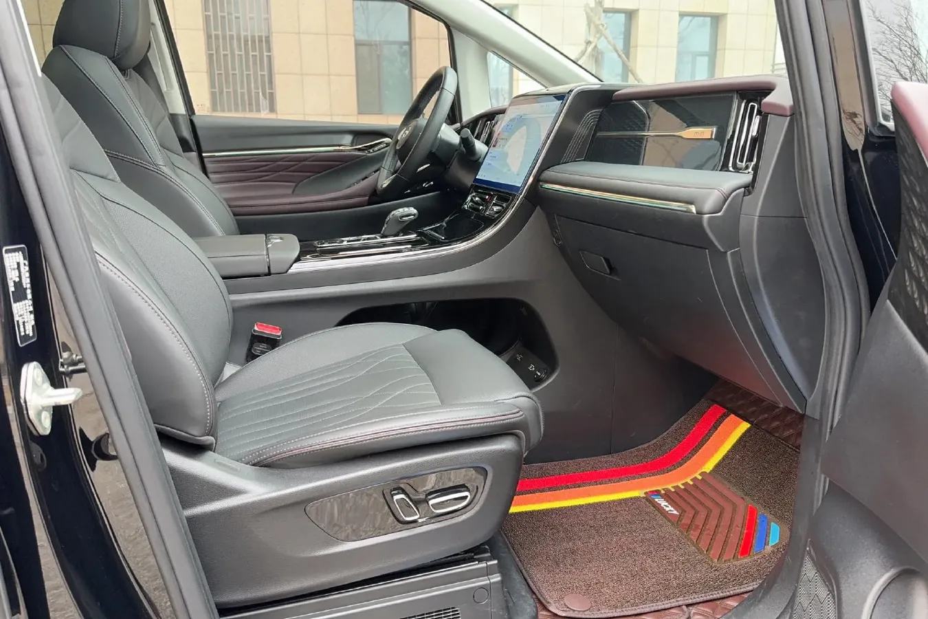 2024 GAC Trumpchi M8 2.0T 252HP L4 8AT,autocango,china used car exporter,china ev exporter,chinese used car exporter,chinese used ev exporter