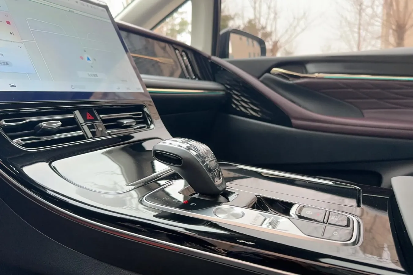 2024 GAC Trumpchi M8 2.0T 252HP L4 8AT,autocango,china used car exporter,china ev exporter,chinese used car exporter,chinese used ev exporter