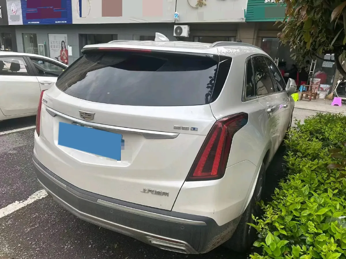 2022 Cadillac XT5 2.0T 237HP L4 9AT,autocango,china used car exporter,china ev exporter,chinese used car exporter,chinese used ev exporter