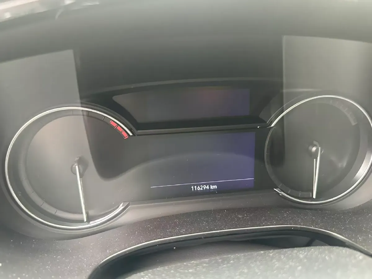 2022 Cadillac XT5 2.0T 237HP L4 9AT,autocango,china used car exporter,china ev exporter,chinese used car exporter,chinese used ev exporter