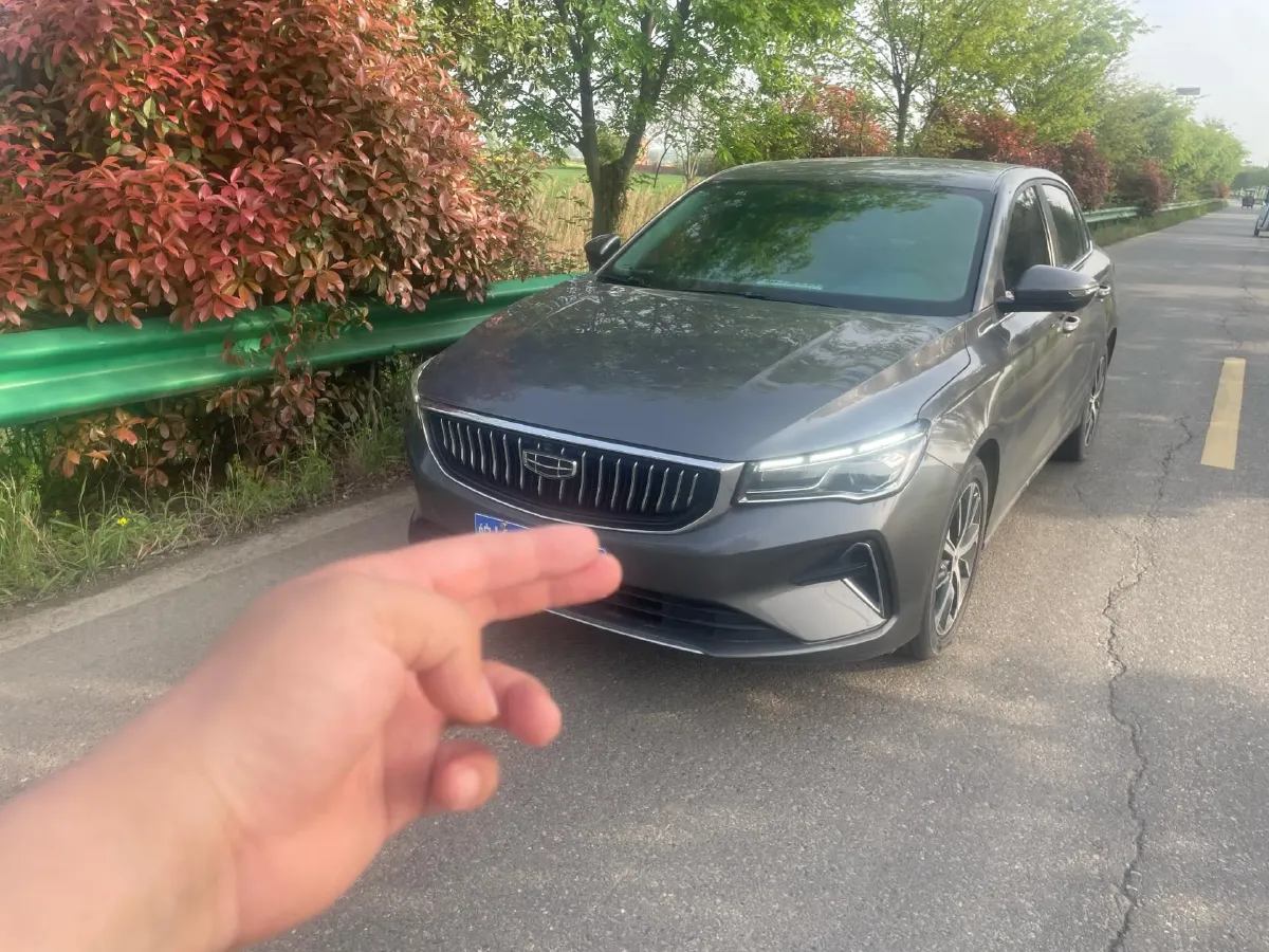 2022 Geely Emgrand 1.5L 114HP L4 CVT,autocango,china used car exporter,china ev exporter,chinese used car exporter,chinese used ev exporter