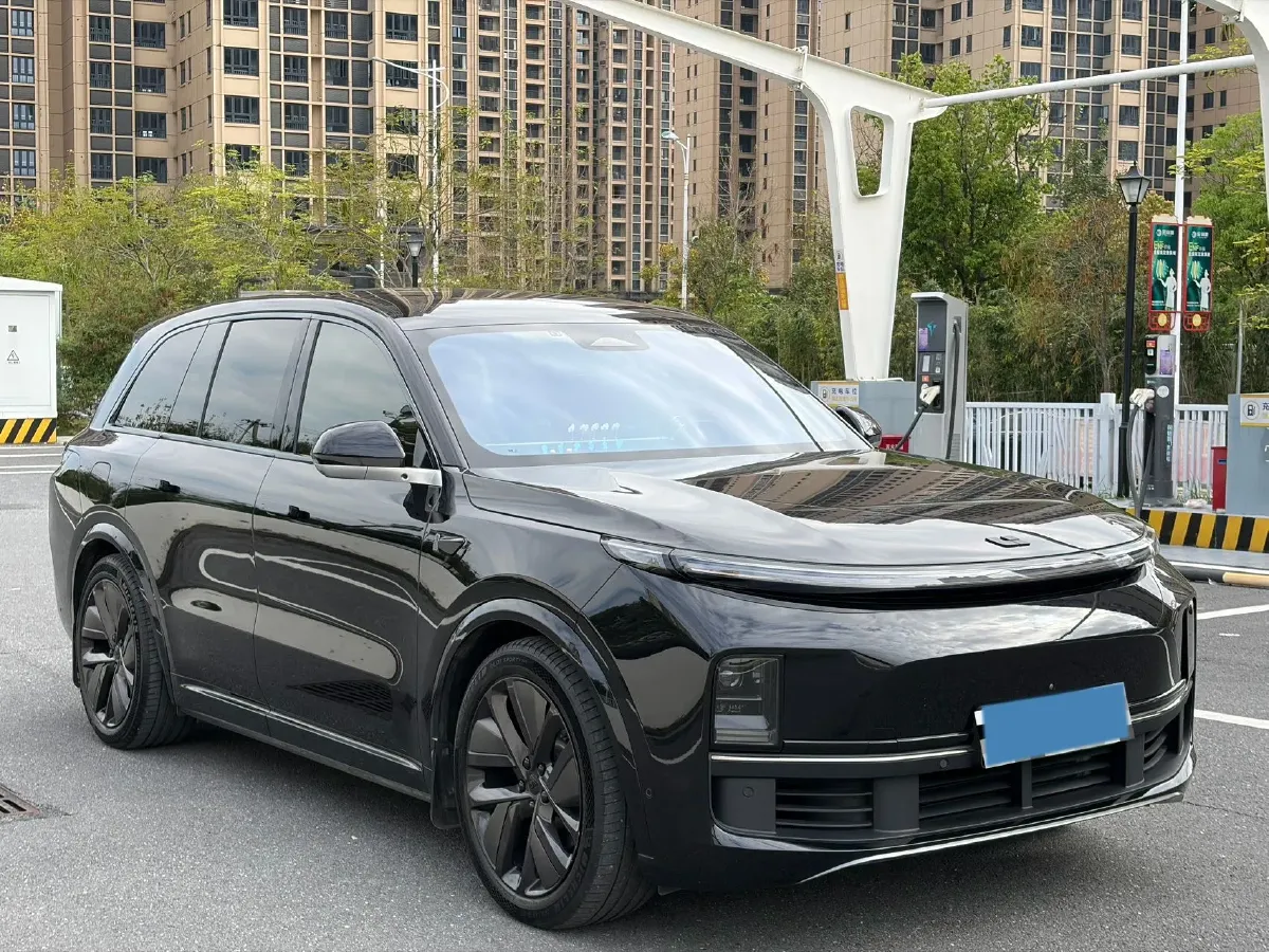 2023 Li L8 Range Extended 154HP REEV 40.9KWH,autocango,china used car exporter,china ev exporter,chinese used car exporter,chinese used ev exporter