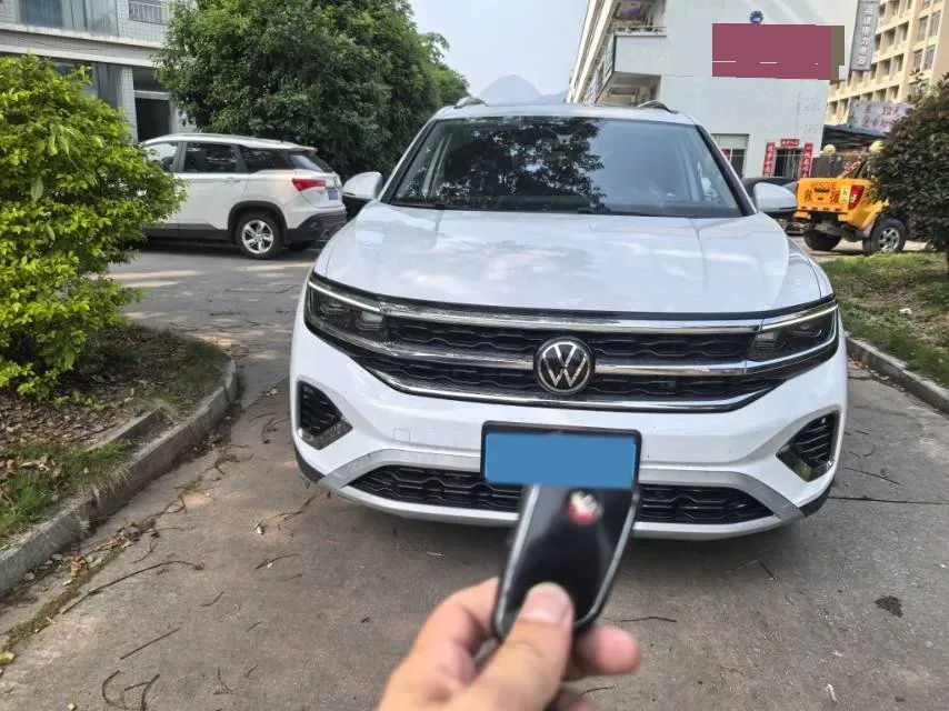 2021 Volkswagen Talagon 2.0T 220HP L4 7DCT,autocango,china used car exporter,china ev exporter,chinese used car exporter,chinese used ev exporter