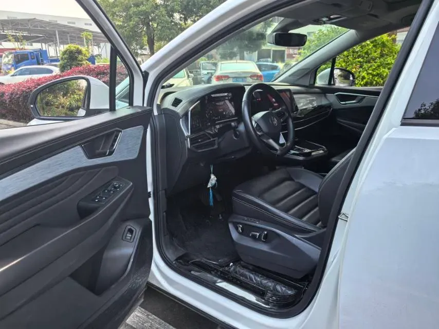 2021 Volkswagen Talagon 2.0T 220HP L4 7DCT,autocango,china used car exporter,china ev exporter,chinese used car exporter,chinese used ev exporter