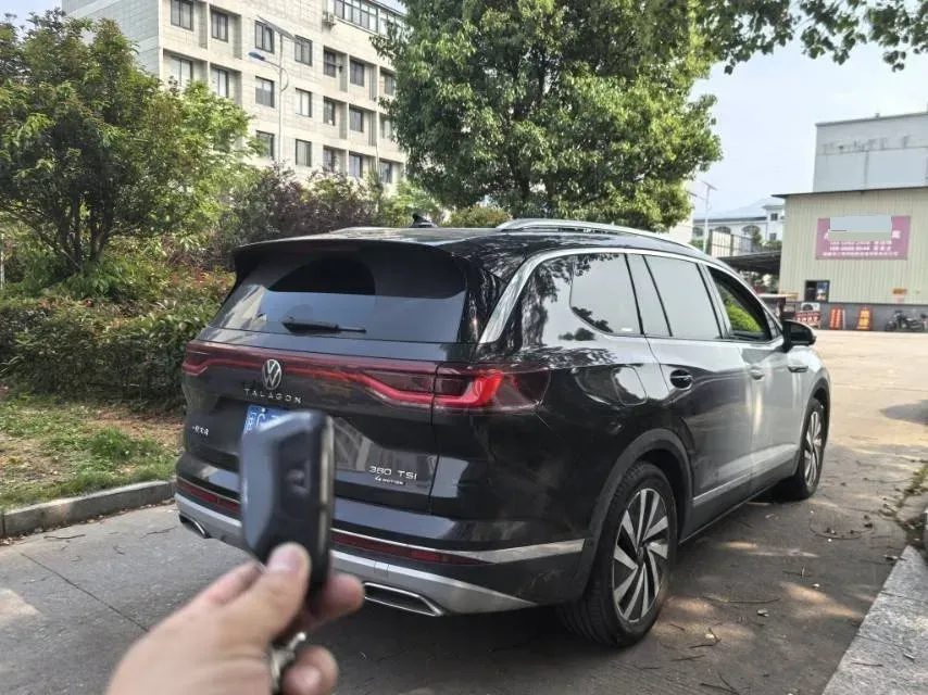 2021 Volkswagen Talagon 2.0T 220HP L4 7DCT,autocango,china used car exporter,china ev exporter,chinese used car exporter,chinese used ev exporter