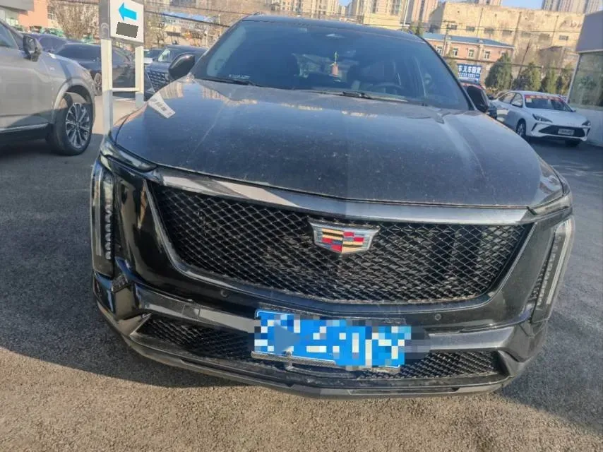 2025 Cadillac XT5 2.0T 237HP L4 9AT,autocango,china used car exporter,china ev exporter,chinese used car exporter,chinese used ev exporter