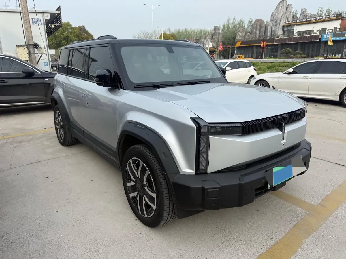 2024 iCAR iCAR 03 BEV 65.69KWH,autocango,china used car exporter,china ev exporter,chinese used car exporter,chinese used ev exporter