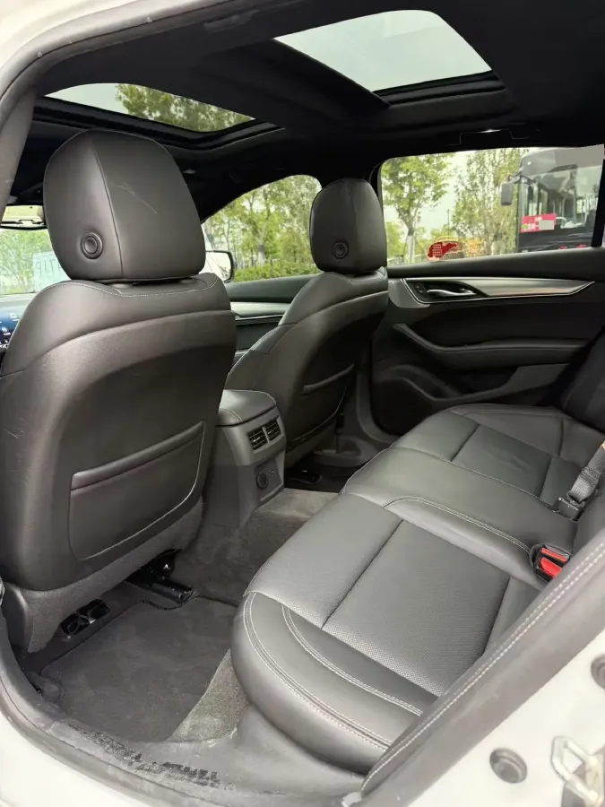 2021 Cadillac CT5 2.0T 237HP L4 10AT,autocango,china used car exporter,china ev exporter,chinese used car exporter,chinese used ev exporter