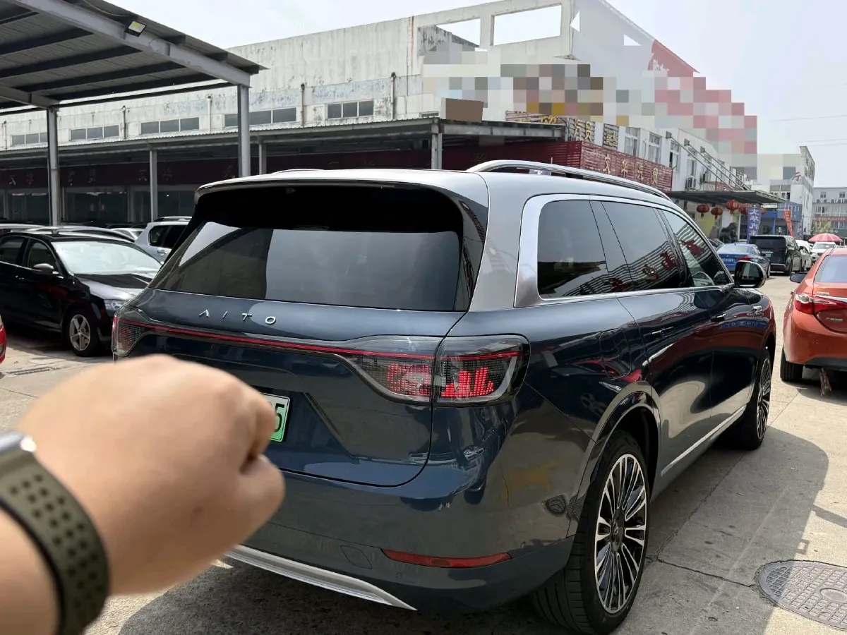 2024 AITO AITO M9 1.5T 152HP L4 REEV 42KWH,autocango,china used car exporter,china ev exporter,chinese used car exporter,chinese used ev exporter