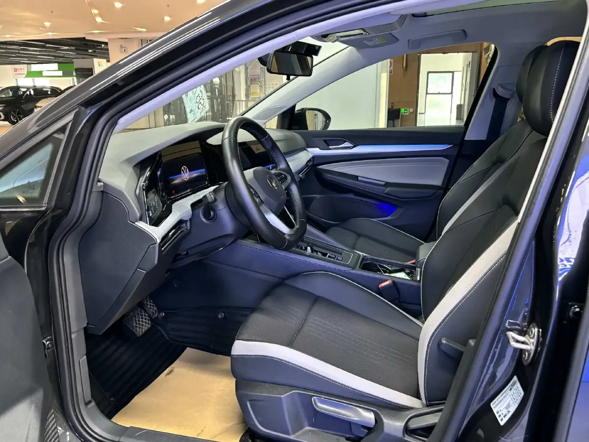 2021 Volkswagen Golf 1.4T 150HP L4 7DCT,autocango,china used car exporter,china ev exporter,chinese used car exporter,chinese used ev exporter