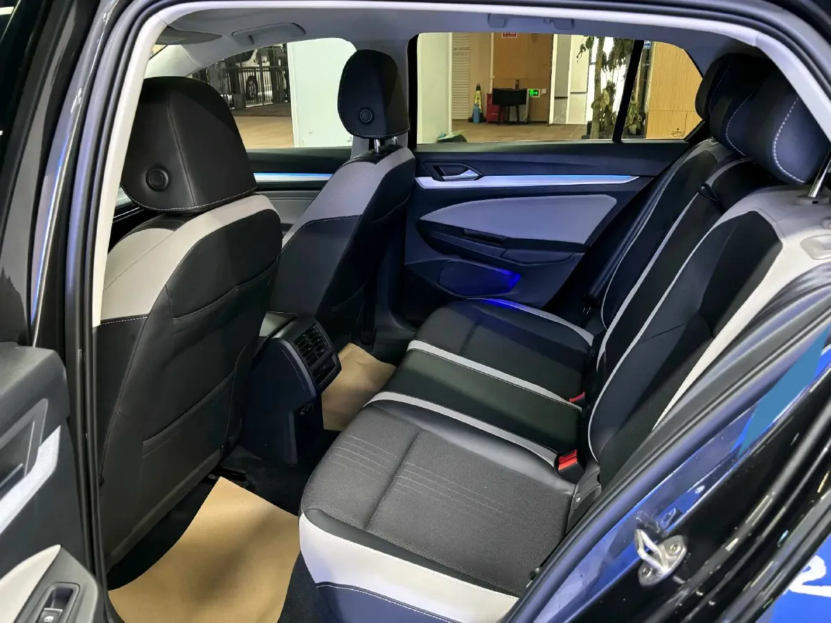 2021 Volkswagen Golf 1.4T 150HP L4 7DCT,autocango,china used car exporter,china ev exporter,chinese used car exporter,chinese used ev exporter