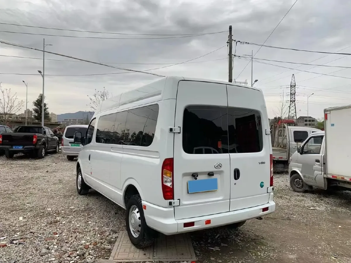 2025 MAXUS XinTu V80 2.0T 147HP L4 6MT,autocango,china used car exporter,china ev exporter,chinese used car exporter,chinese used ev exporter