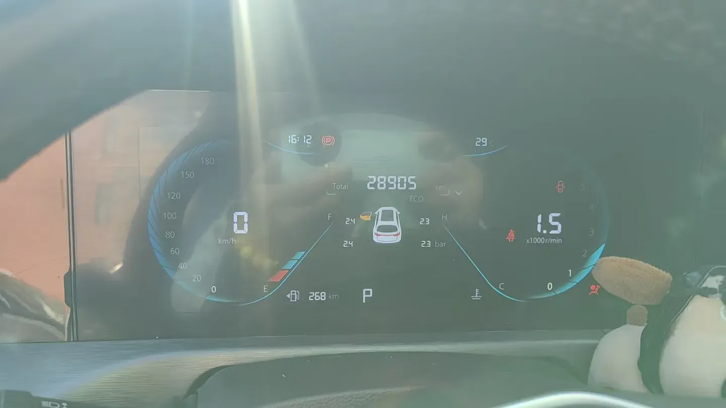 2022 ChangAn CS35 Plus 1.4T 160HP L4 7DCT,autocango,china used car exporter,china ev exporter,chinese used car exporter,chinese used ev exporter