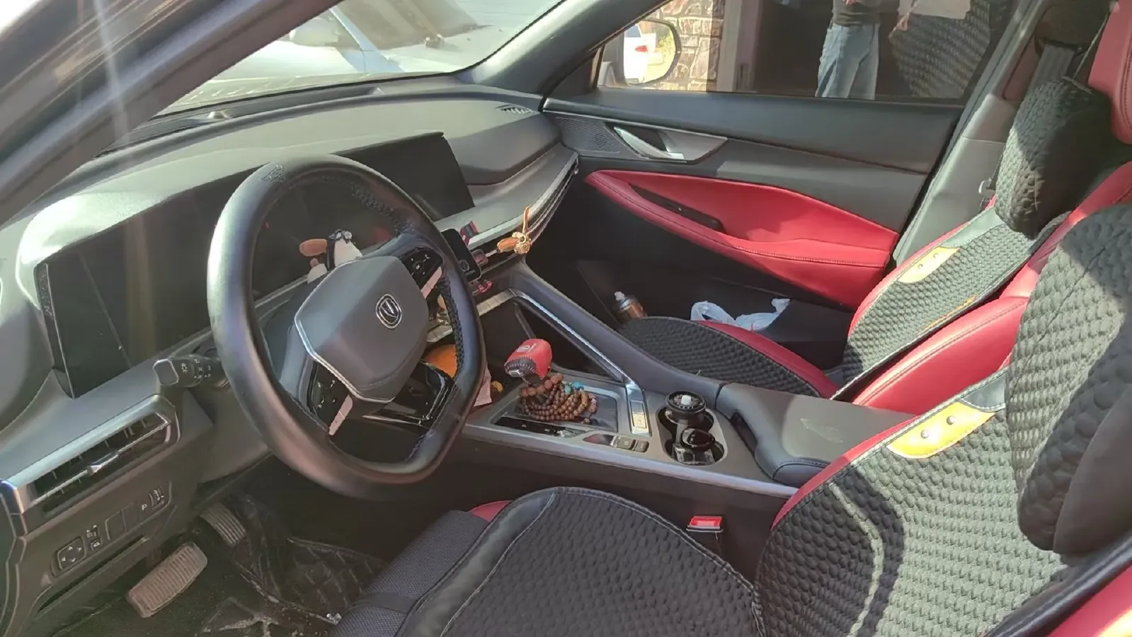 2022 ChangAn CS35 Plus 1.4T 160HP L4 7DCT,autocango,china used car exporter,china ev exporter,chinese used car exporter,chinese used ev exporter