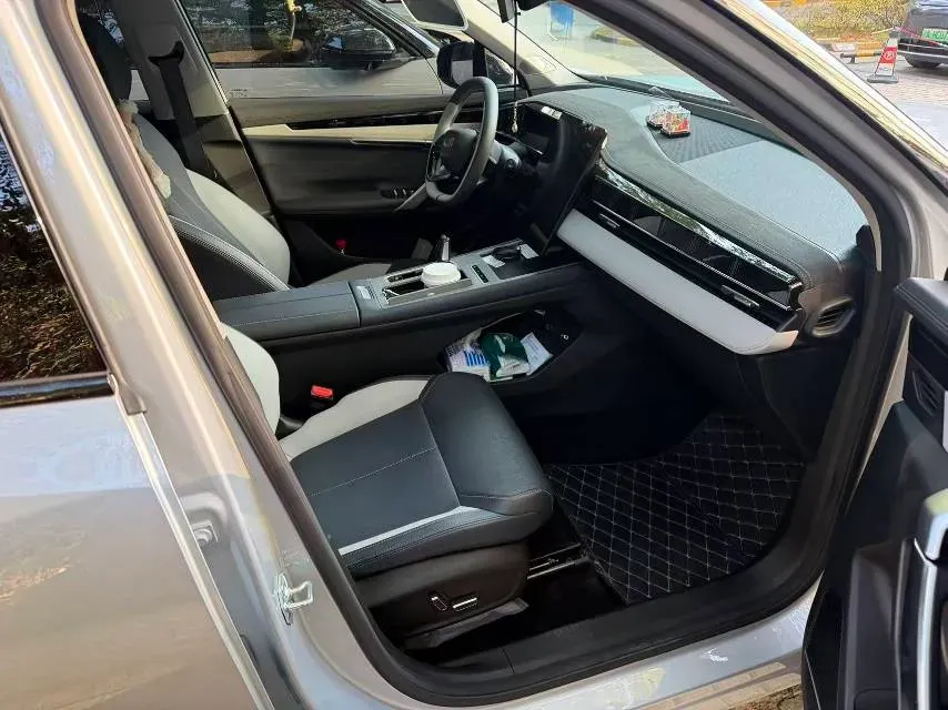 2024 Geely StarRay 1.5T 181HP L4 7DCT,autocango,china used car exporter,china ev exporter,chinese used car exporter,chinese used ev exporter