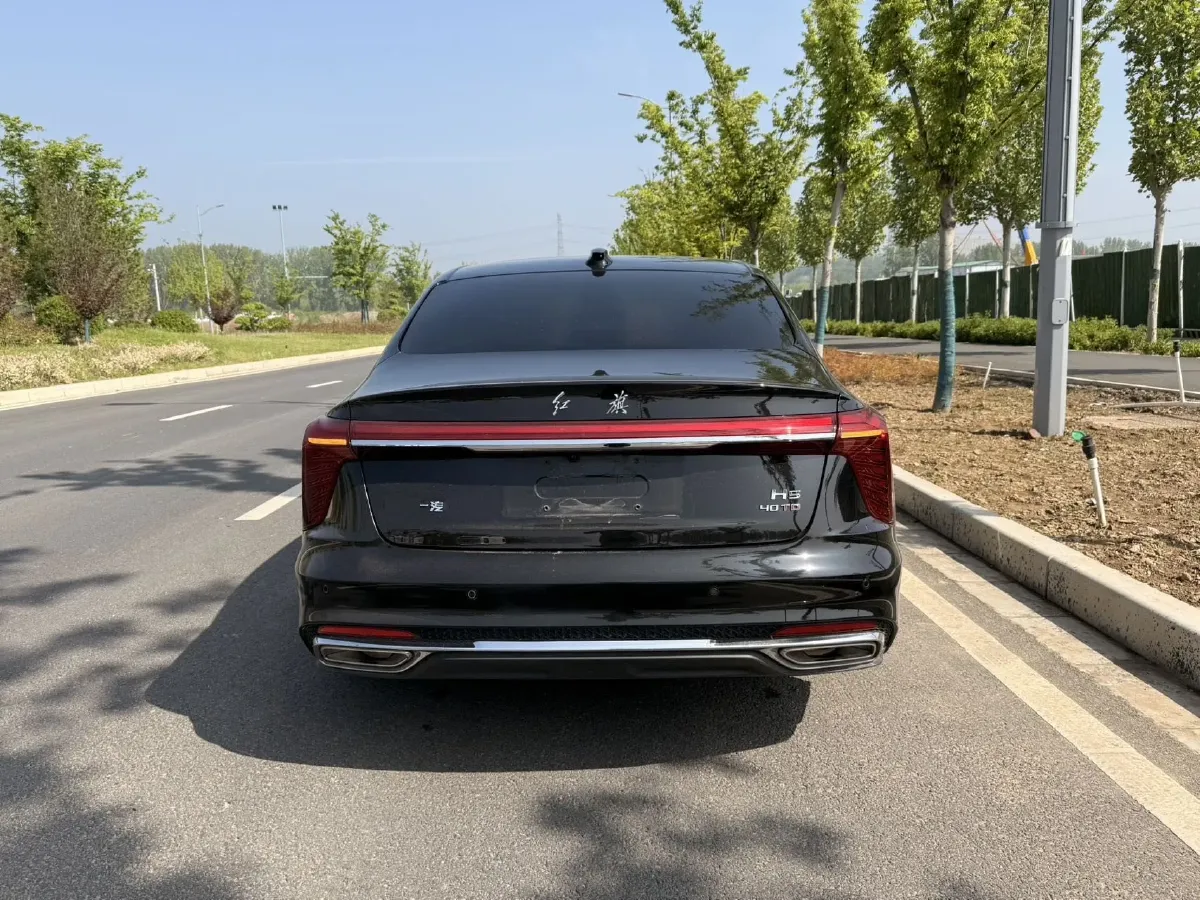 2025 HongQi H5 2.0T 224HP L4 8AT,autocango,china used car exporter,china ev exporter,chinese used car exporter,chinese used ev exporter