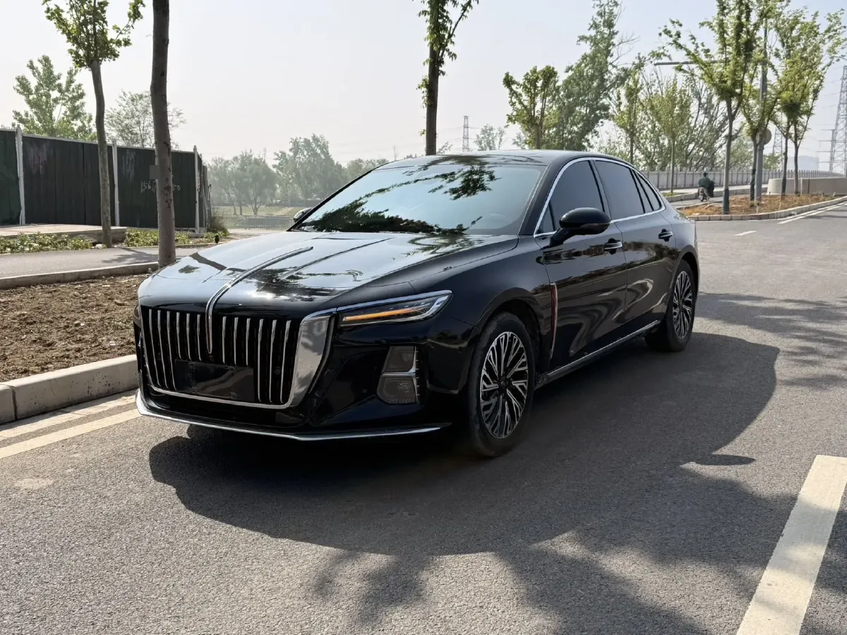 2025 HongQi H5 2.0T 224HP L4 8AT,autocango,china used car exporter,china ev exporter,chinese used car exporter,chinese used ev exporter