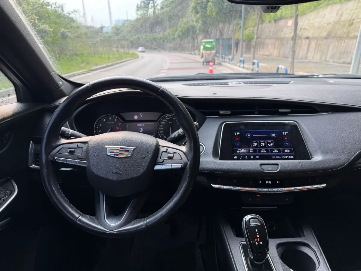 2020 Cadillac XT4 2.0T 241HP L4 9AT,autocango,china used car exporter,china ev exporter,chinese used car exporter,chinese used ev exporter