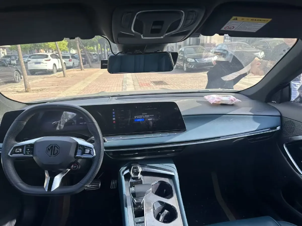 2023 MG 7 2.0T 261HP L4 9AT,autocango,china used car exporter,china ev exporter,chinese used car exporter,chinese used ev exporter