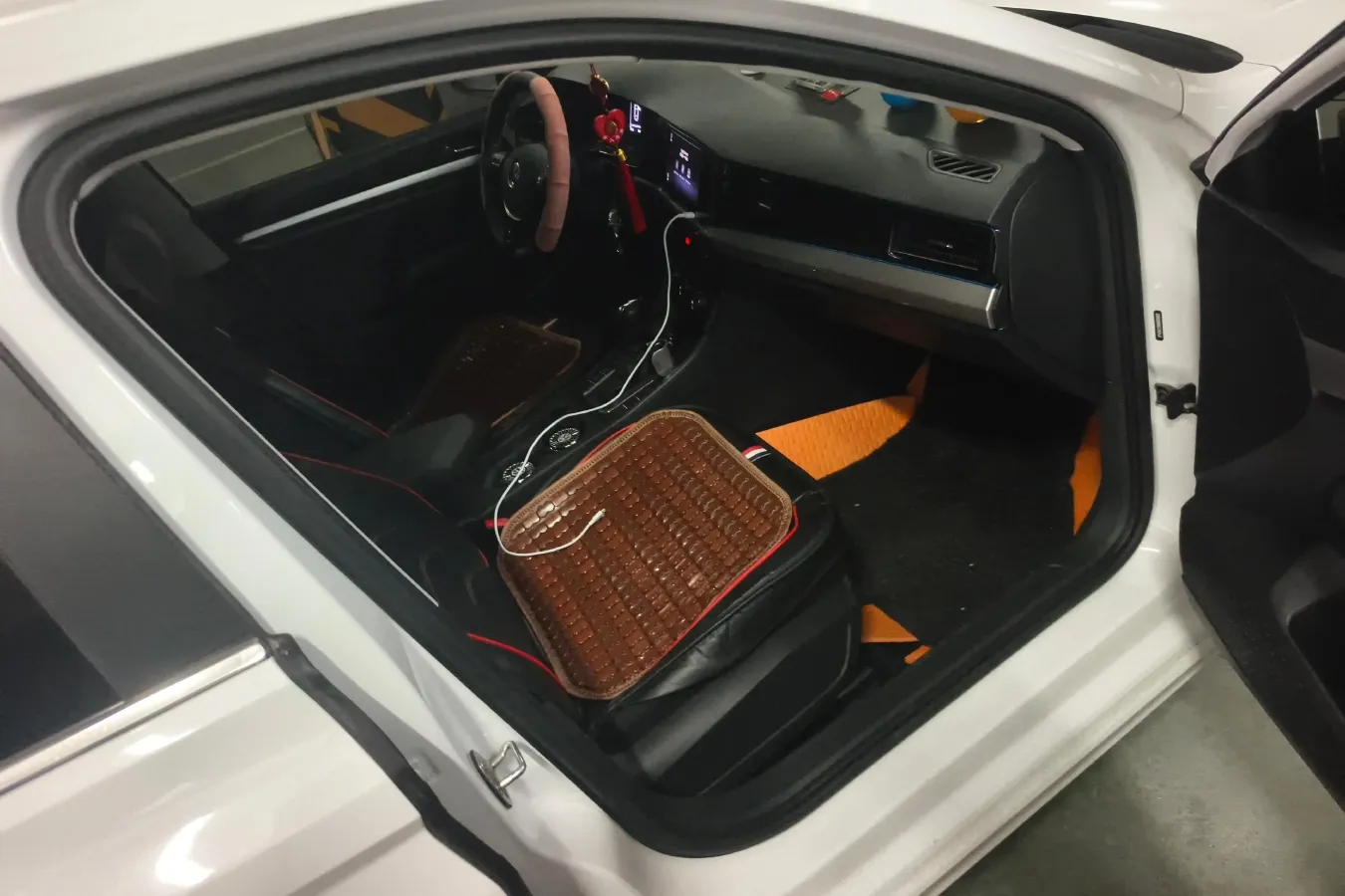 2021 Volkswagen Bora 1.5L 113HP L4 6AT,autocango,china used car exporter,china ev exporter,chinese used car exporter,chinese used ev exporter